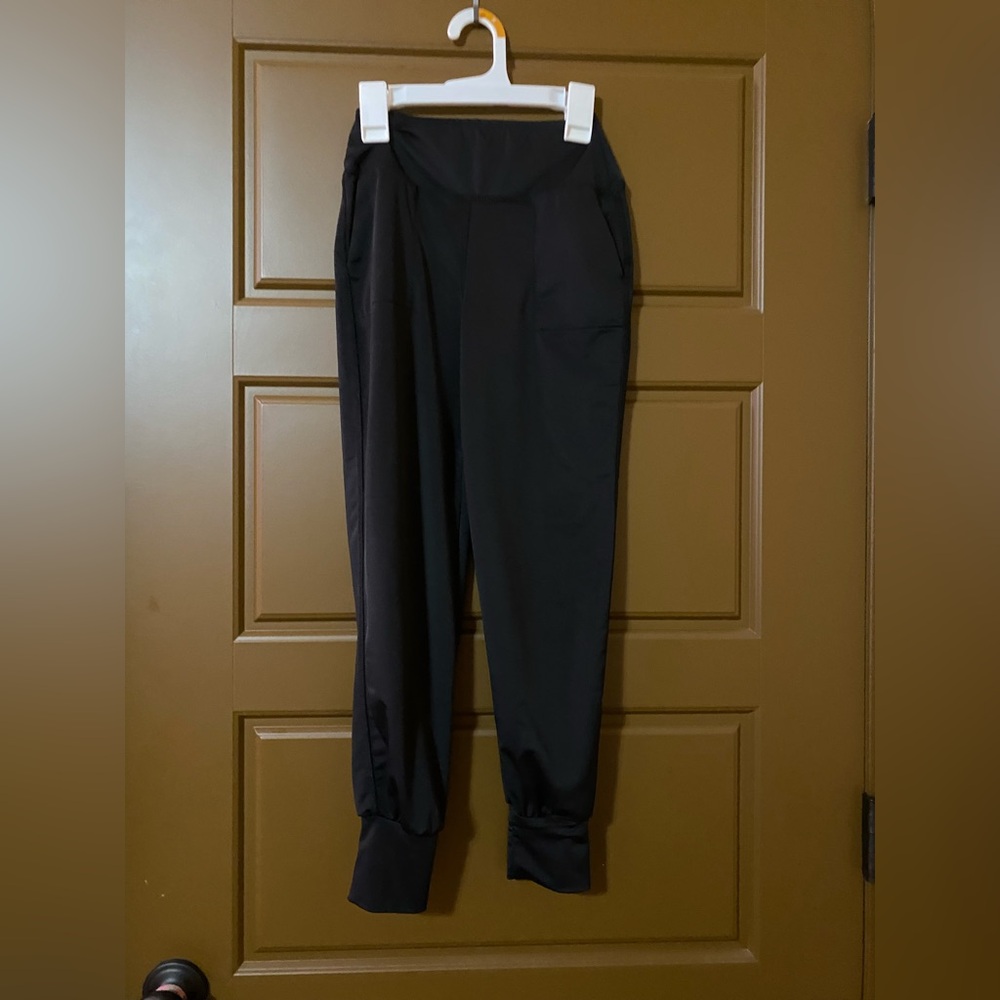 Lululemon joggers🖤
